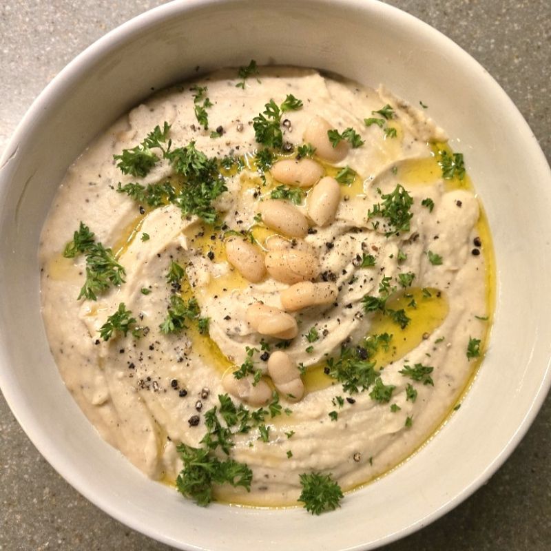 Garlicky White Bean Dip