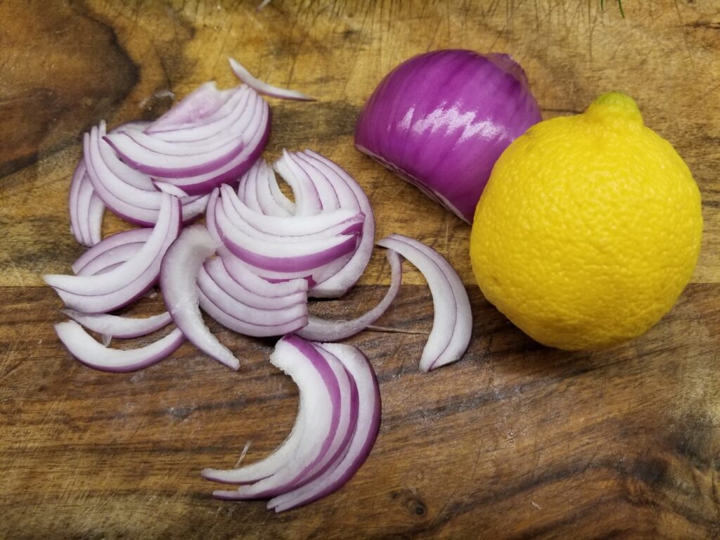 red onions to be marinated