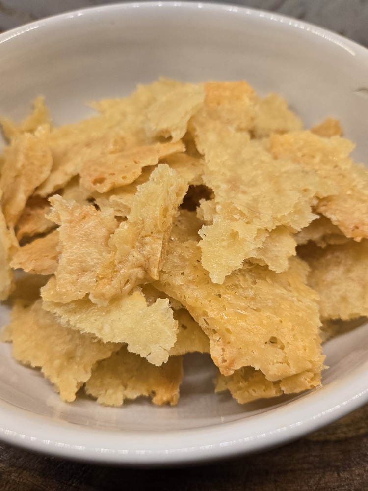 Cheddar Sourdough Discard Crackers