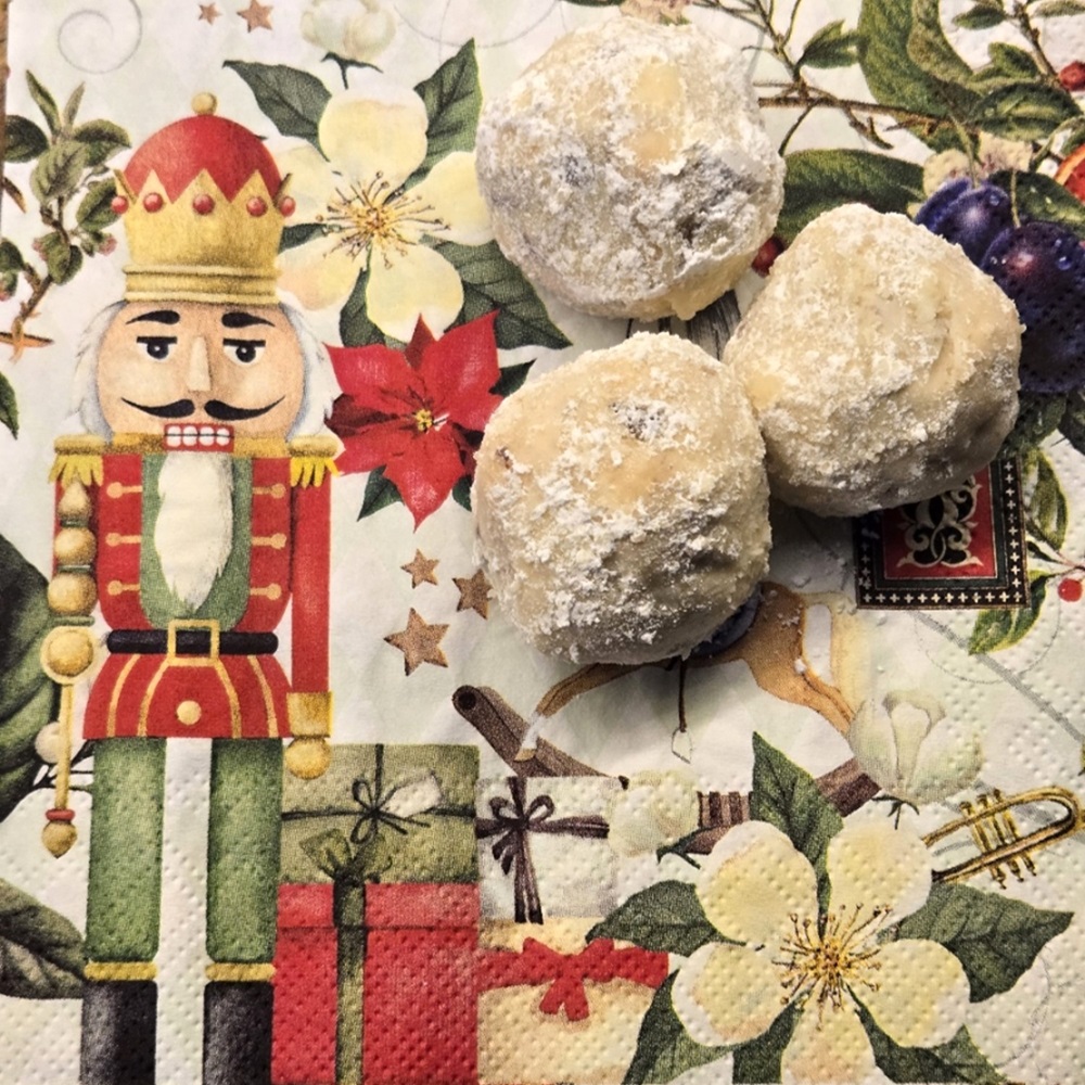 Pecan Snowball Cookies